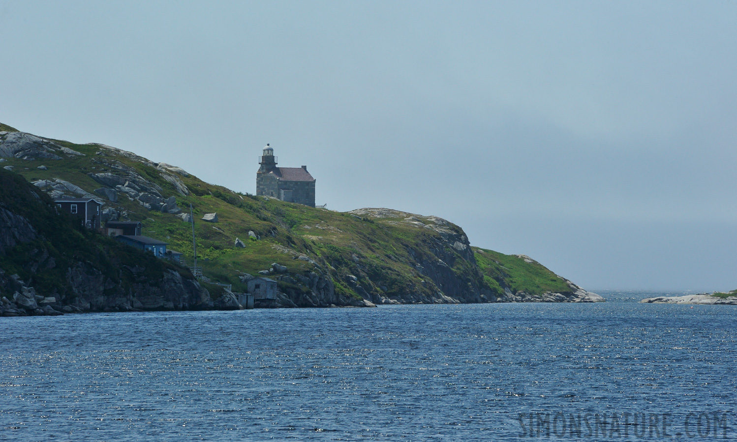 The south coast near Port aux Basque [300 mm, 1/800 sec at f / 18, ISO 800]